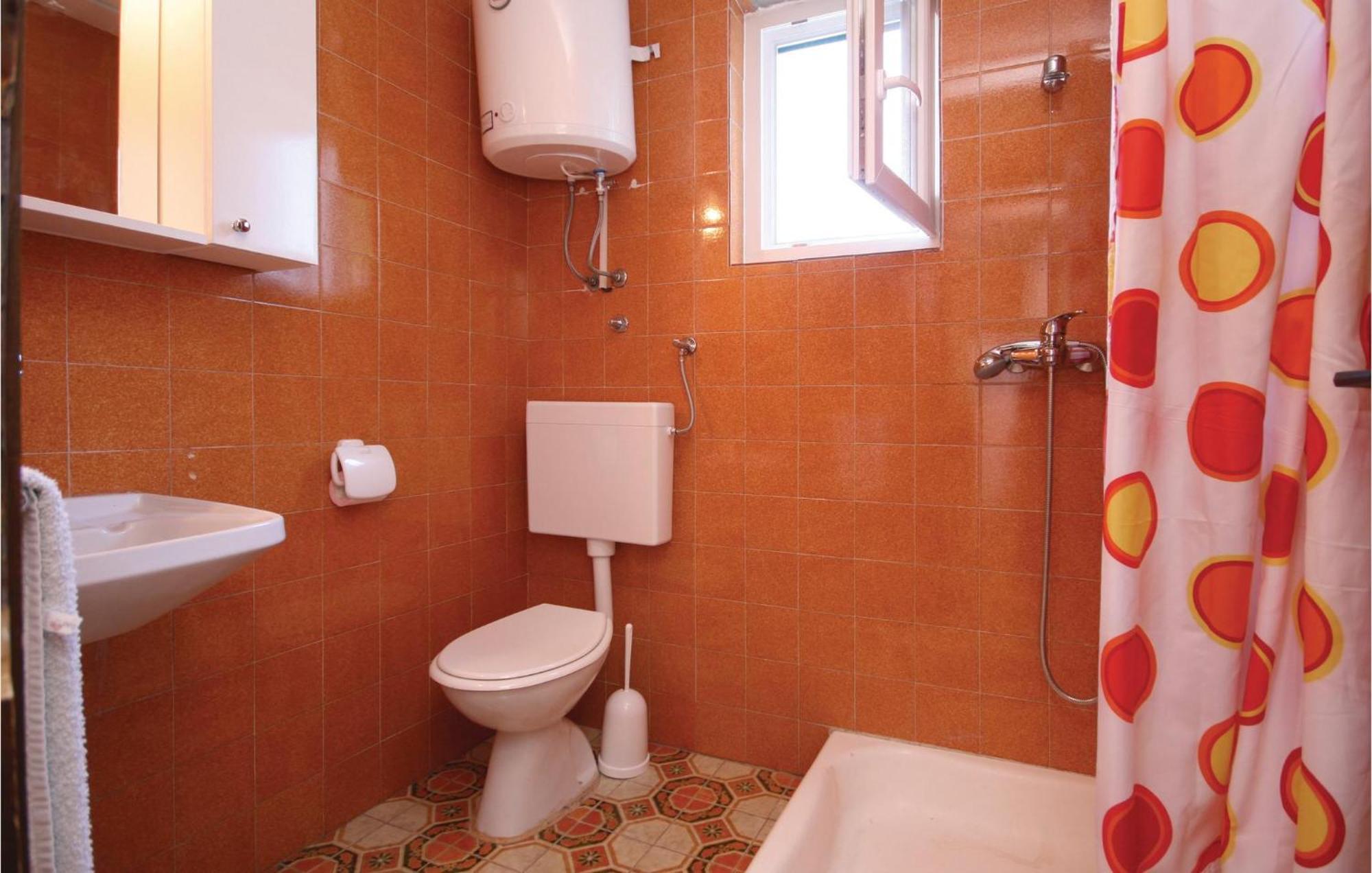 2 Bedroom Beautiful Home In Sparadici Grebastica Exterior photo